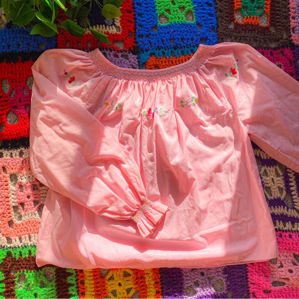 1970s Pink Floral Embroidered Peasant Blouse
